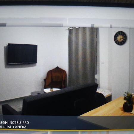 Minimal Apartment Kalamata Exterior photo